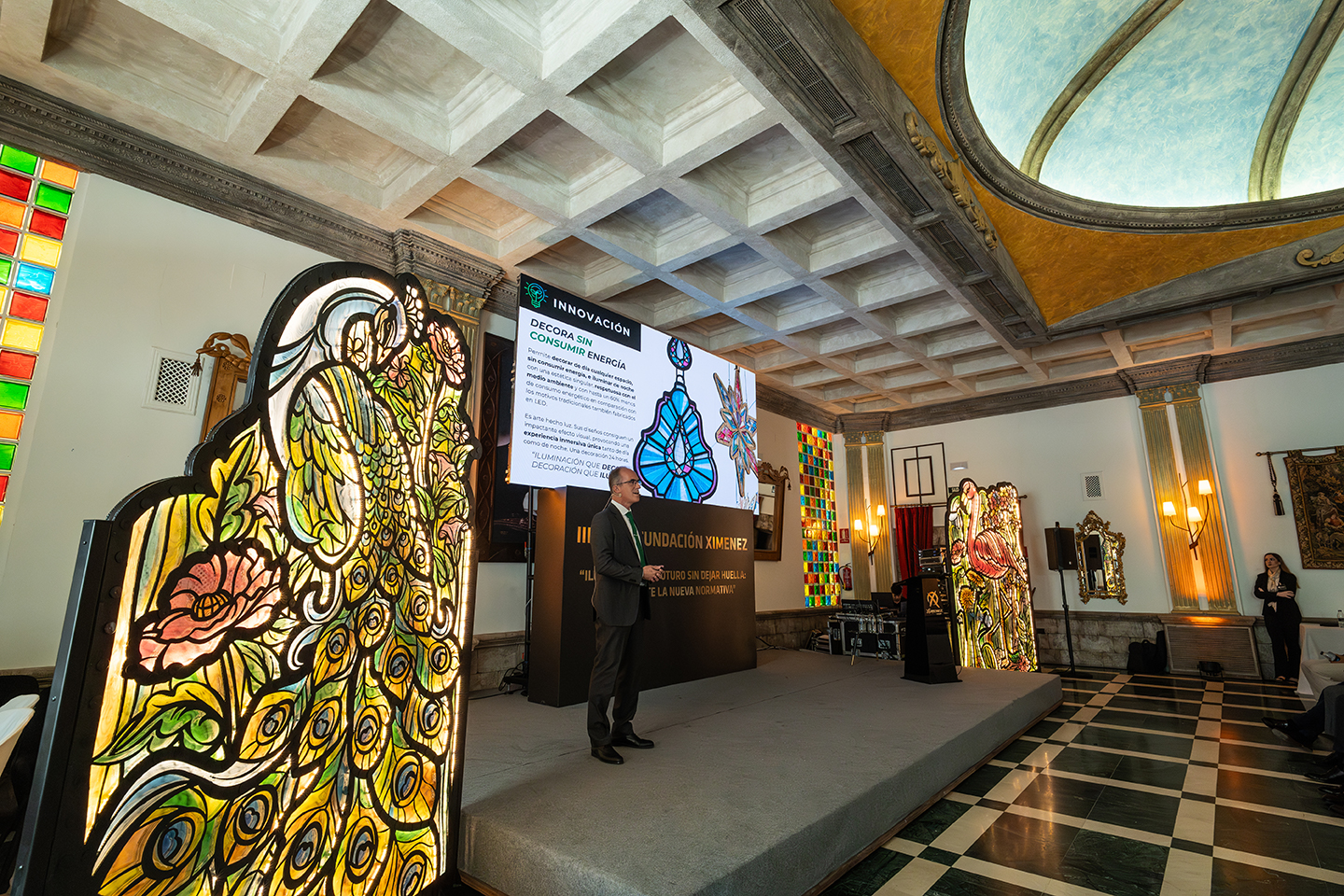 Installations décoratives durables pour les événements culturels et urbains 1 ecogreenlux foro compressed